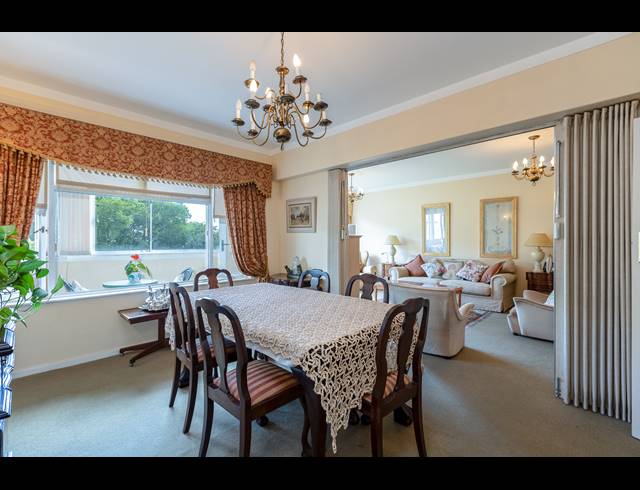 2 BEDROOM APARTMENT FOR SALE IN KENILWORTH UPPER